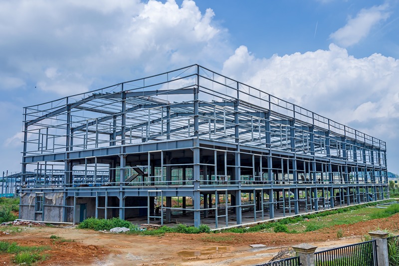 Steel_Framework_of_an_Industrial_Building_Under_Construction