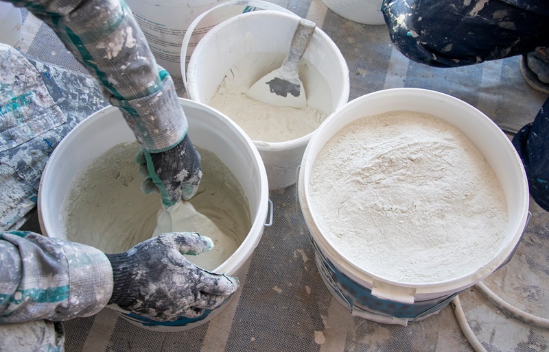 Making_microcement_mortar_in_medium_gray_color,_making_construction_mortar