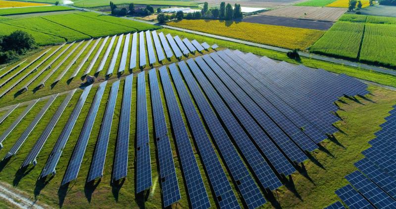 Solar_panels_in_aerial_view