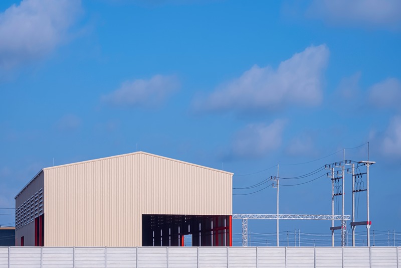 Steel_Warehouse_Facade_Under_Blue_Sky