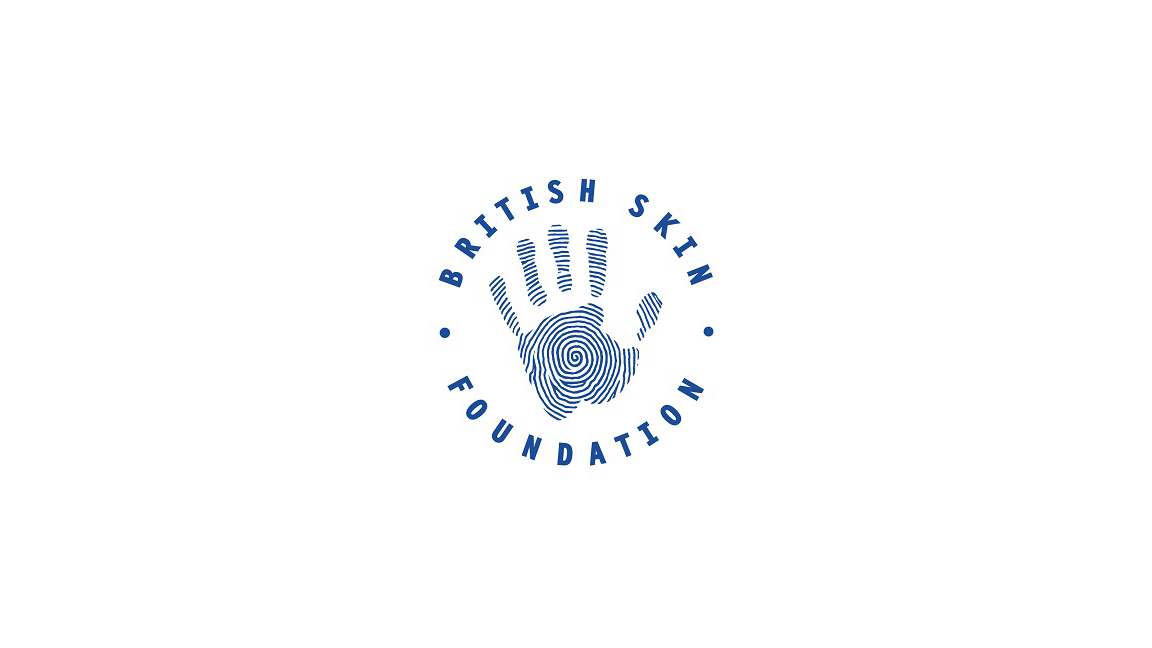 British Skin Foundation logo. Blauwe handafdruk. Witte achtergrond.