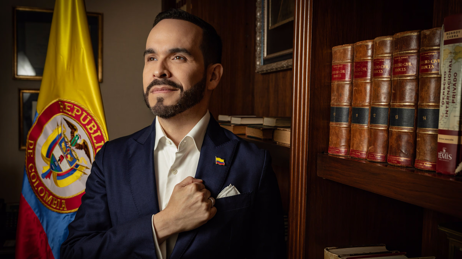 Abelardo De la Espirella ganó las elecciones en primera y segunda vuelta.