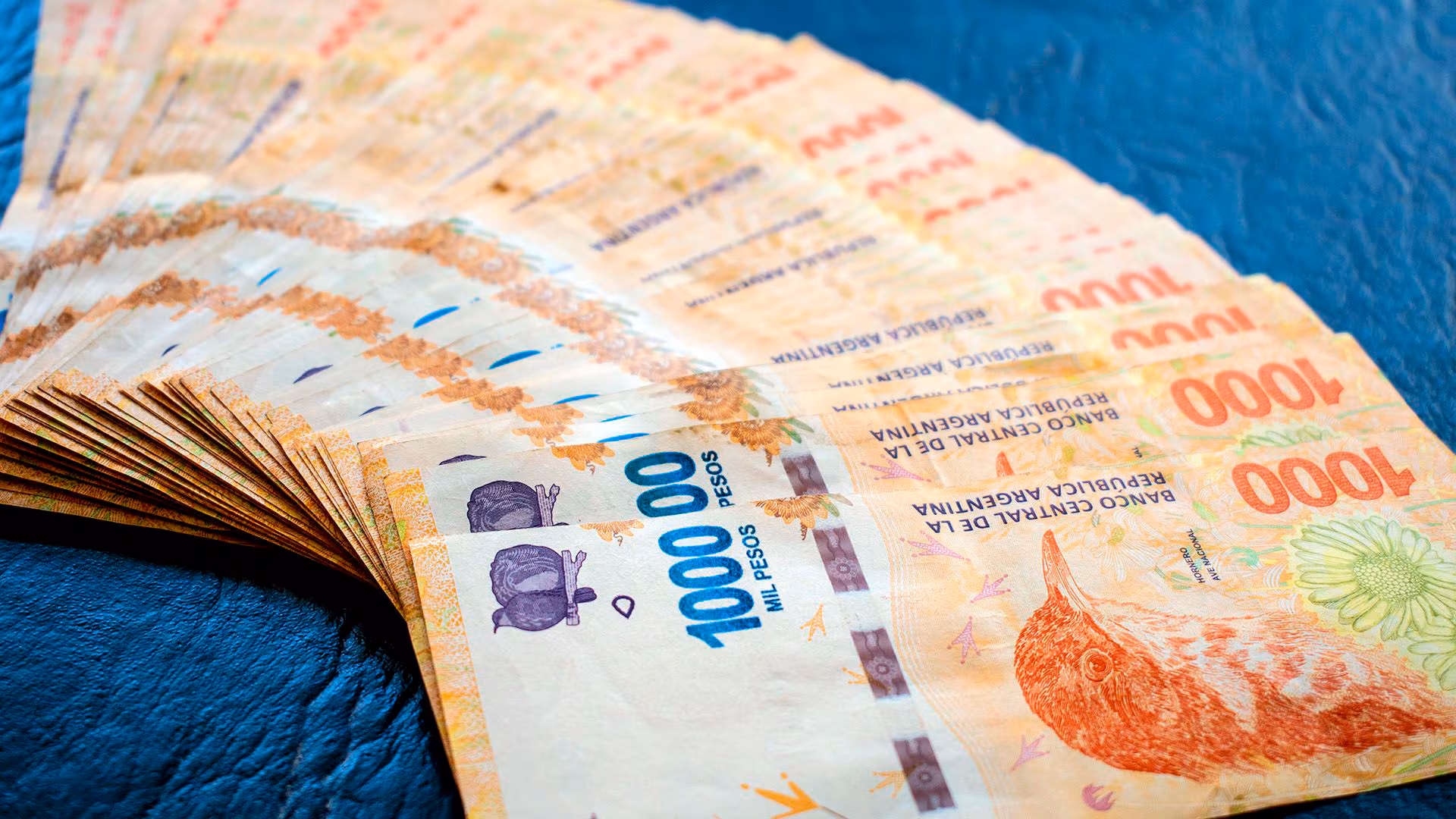 El crédito baja para empresas, no para personas