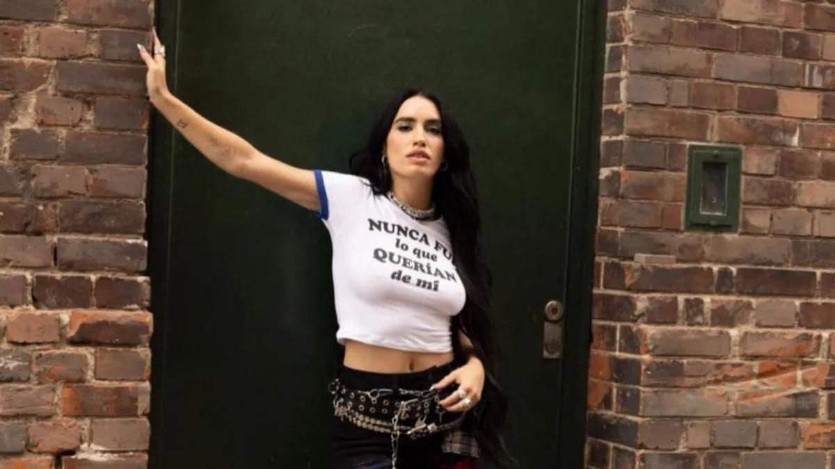 Lali Espósito reaccionó al crimen de Agostina Vega y reavivó su cruce con Milei