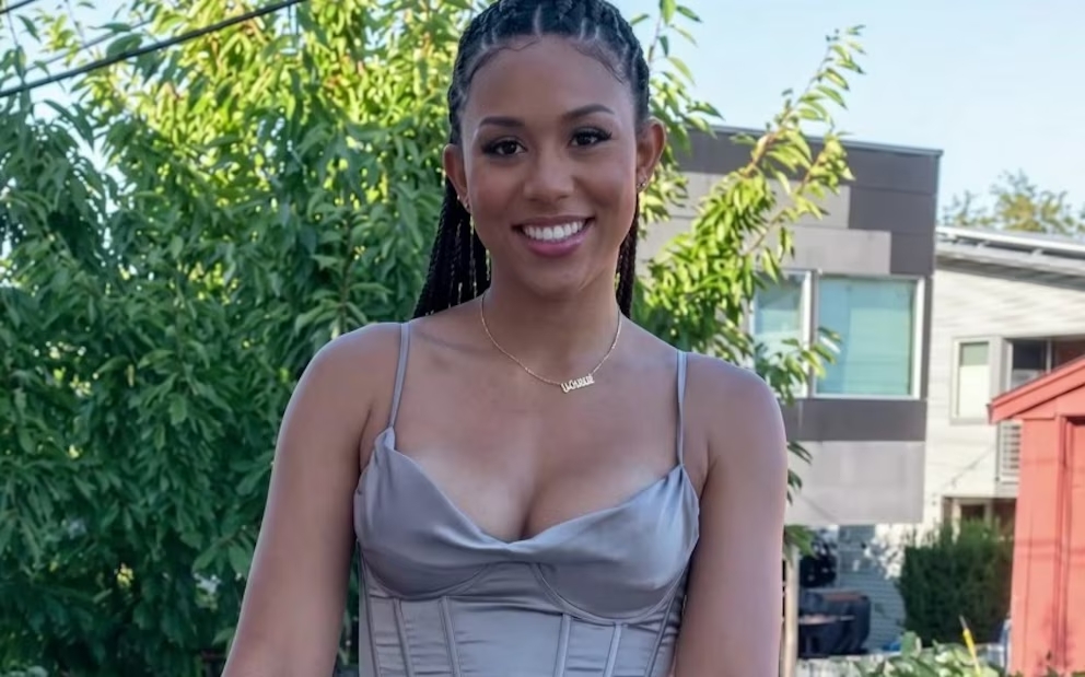 McKenna West, la mujer que gestó al bebé para otra pareja y decidió continuar con el embarazo pese a que los futuros padres habían solicitado su interrupción. Su decisión terminó en una demanda por más de USD 100.000.
