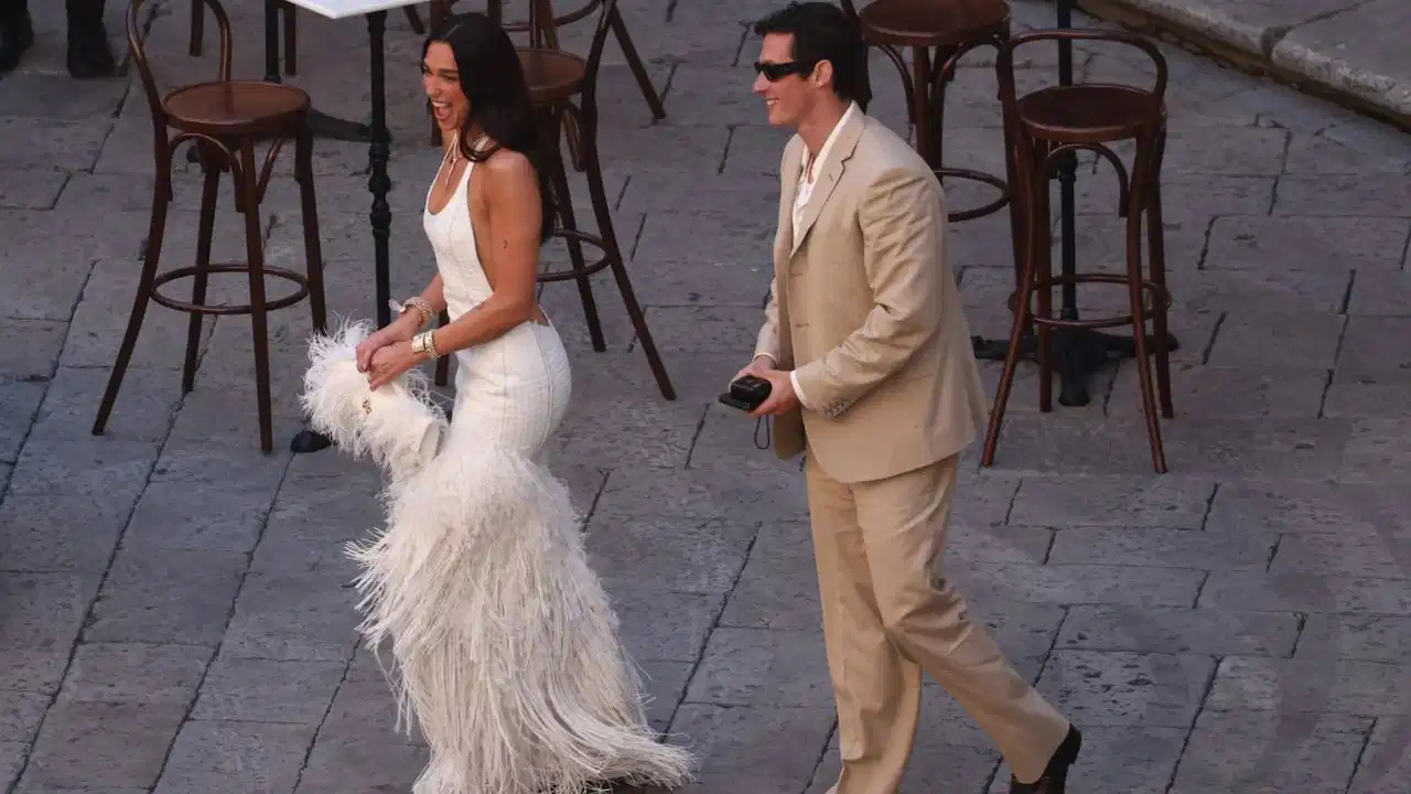Dua Lipa celebró a lo grande su casamiento con Callum Turner.
