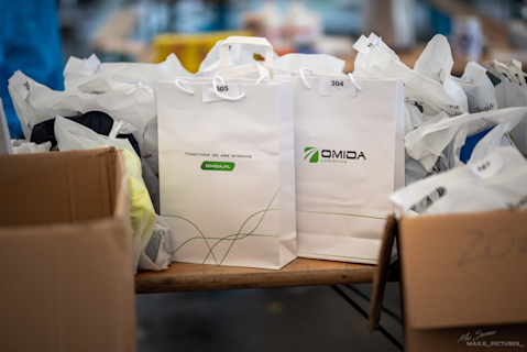 Dog Picnic | Omida VLS