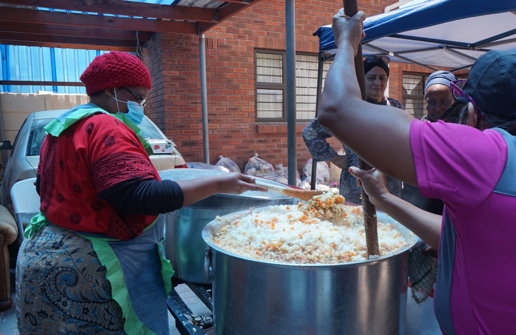 Kitchens, gender and unlearning feminism 