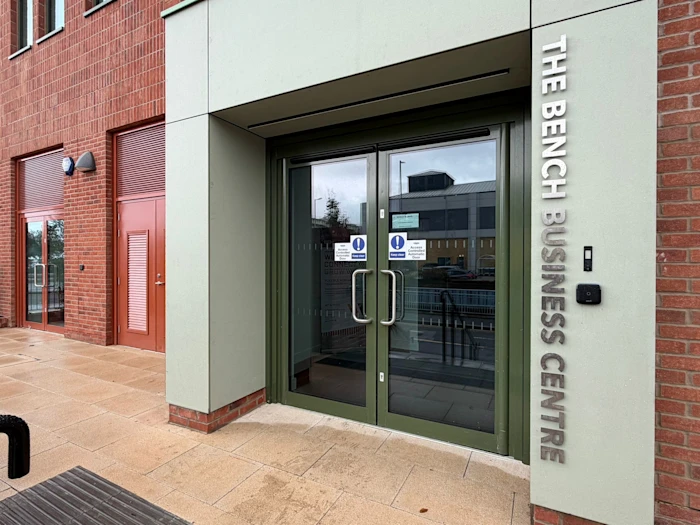 TITANE Next - Commercial Door & Framing