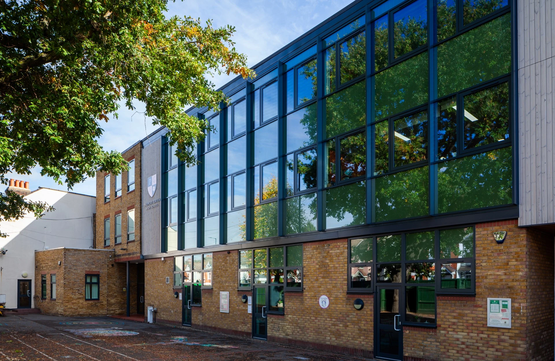Palmers Green High School, London