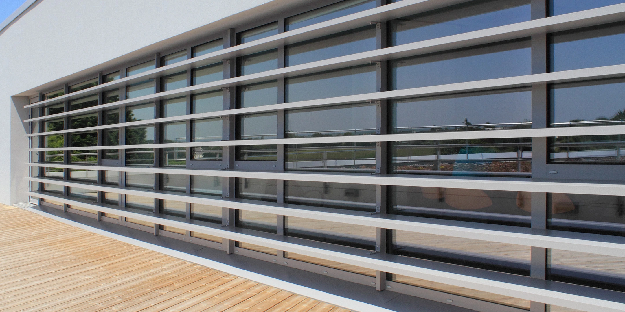 PH WIC WICSOLAIRE-curtain-wall-integration 2160x1080 C