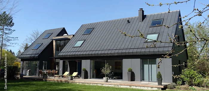 Lumière et volumes : une maison réinventée à Saint-Nazaire