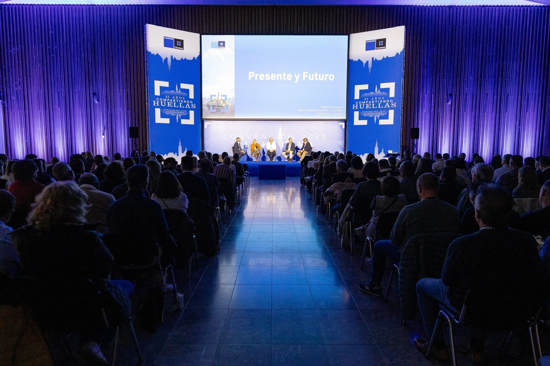 La Convención Aluminier TECHNAL 2025 conmemora el 25º aniversario de la Red