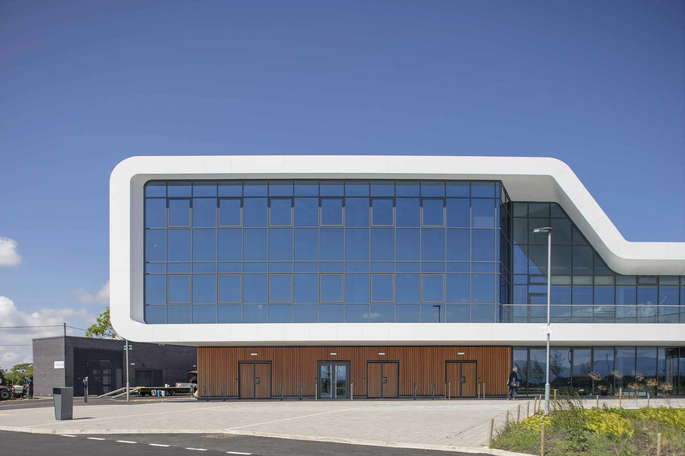 PH_PREM_B2B_menai-science-park5