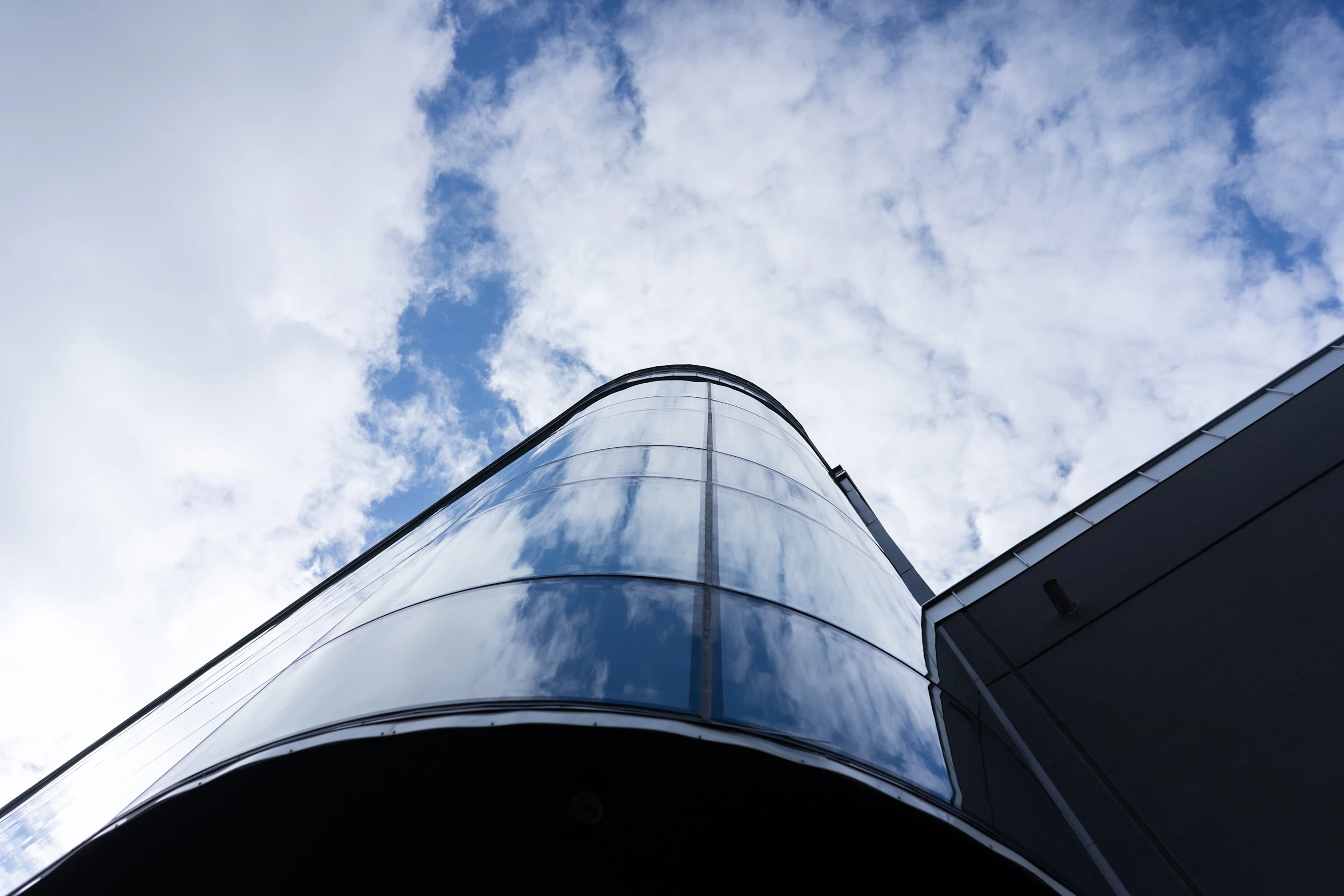 The Office of the Future with SAPA – Innovative and Circular Building Systems 