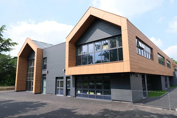 Ysgol Penyfford, Wales