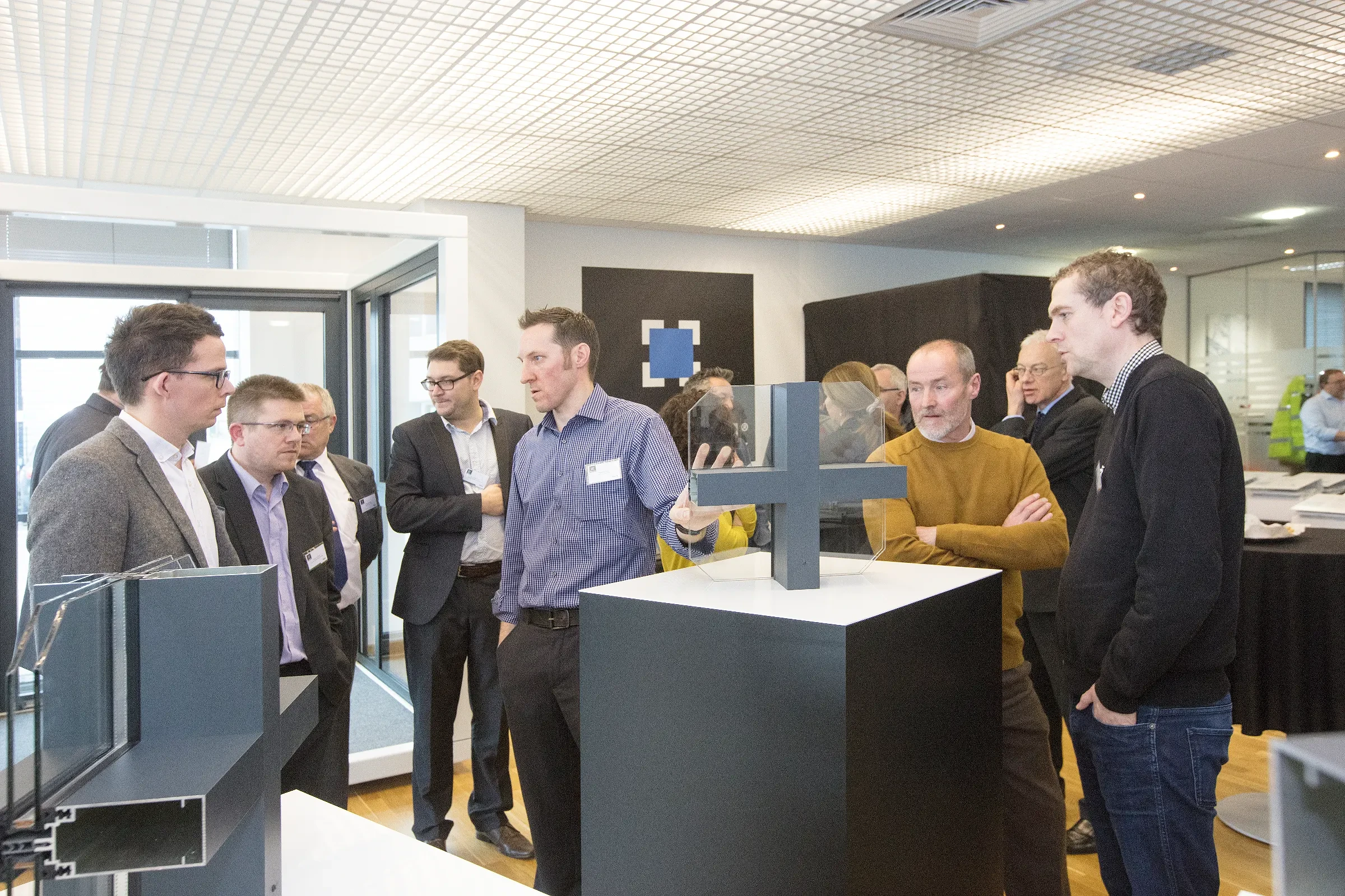 PH_TEC_B2B_UK-MY-launch