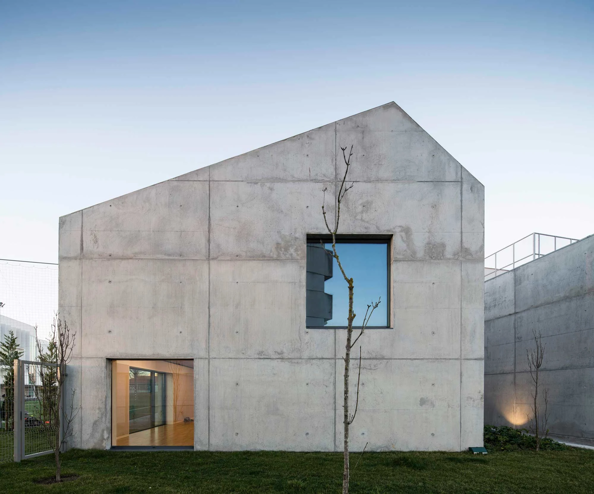 Pabellón Deportivo. Colegio Efanor en Senhora da Hora, en Portugal.