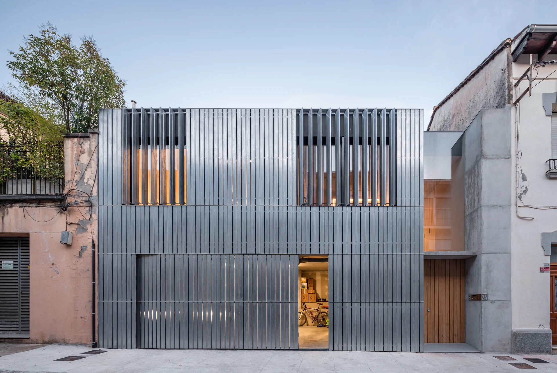 The Popular House Olot Spain 01