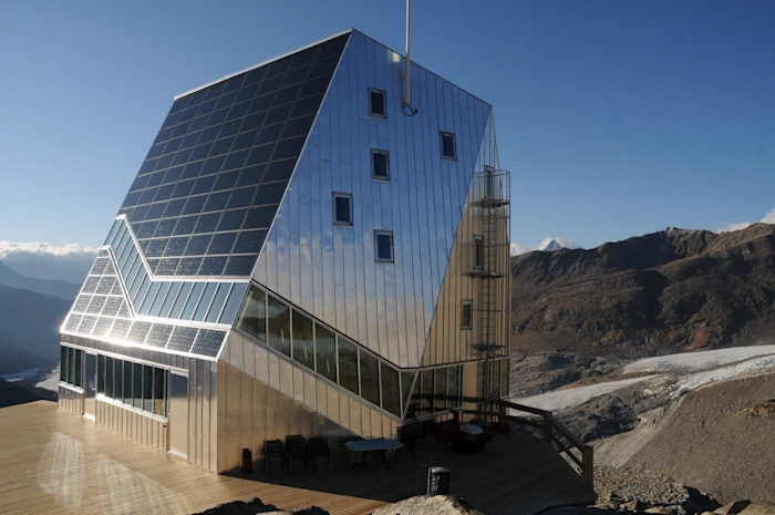 Monte Rosa Hütte
