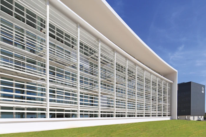 Independent structure   