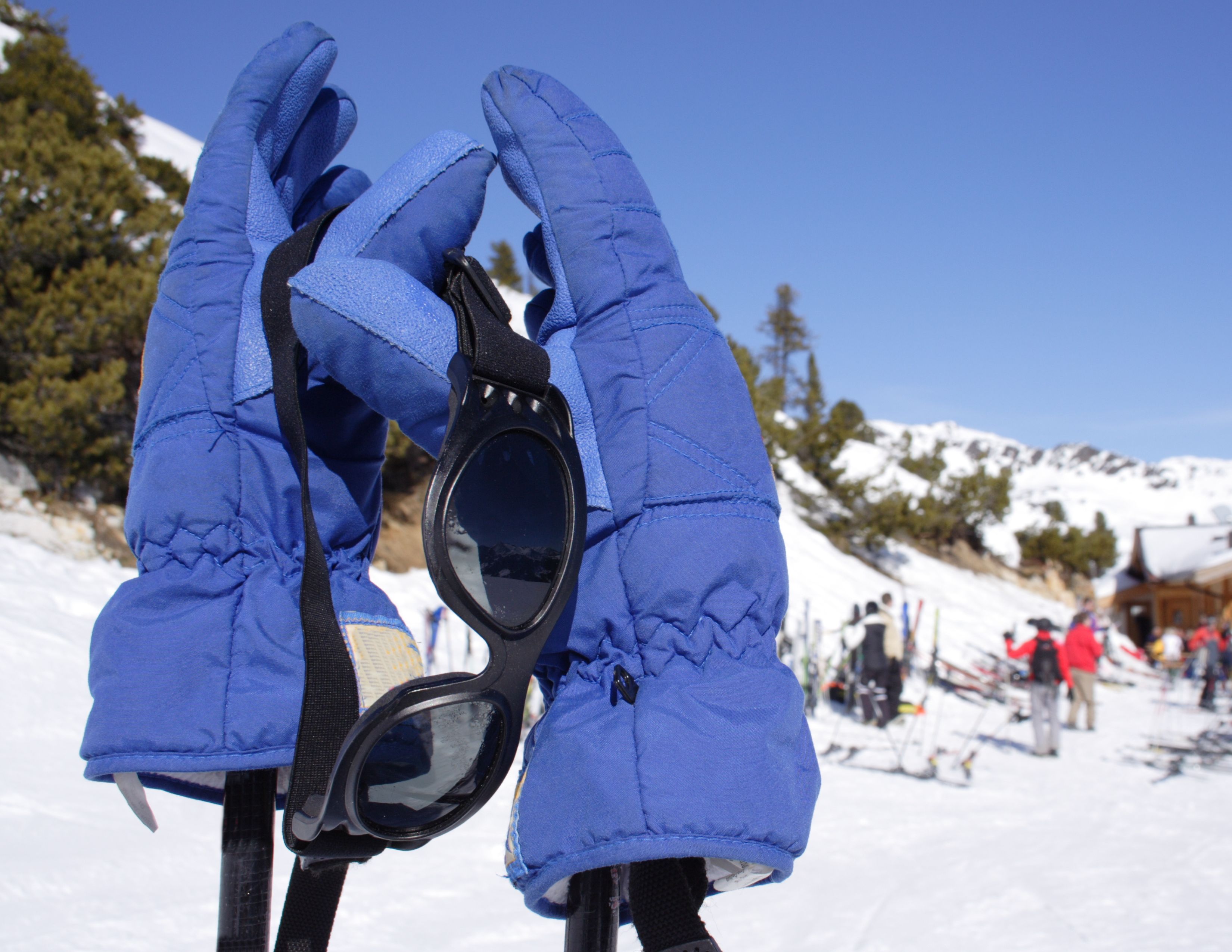 Ski Glove Rentals Issaquah Washington | 