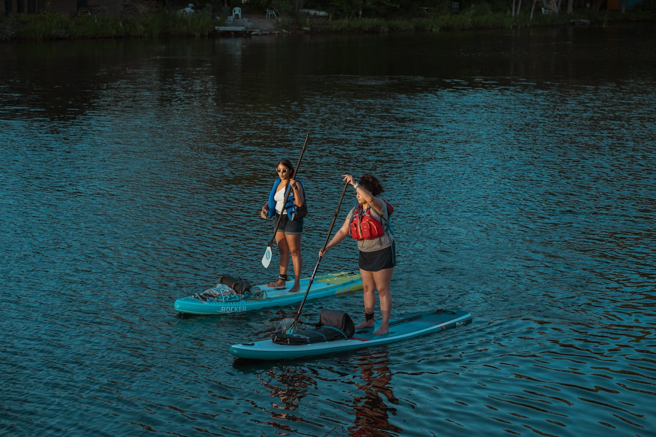women paddleboarding | women paddleboarding