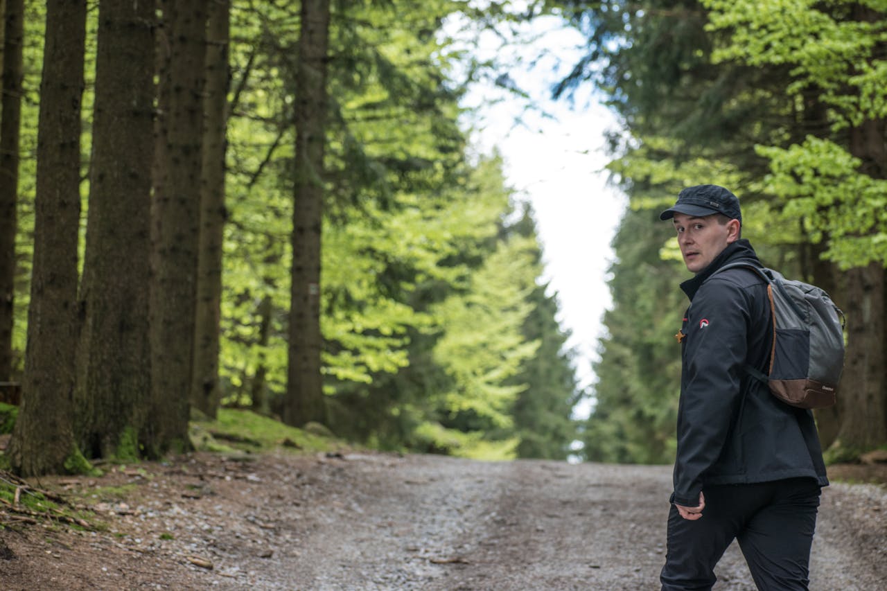 hiking trail | hiking trail