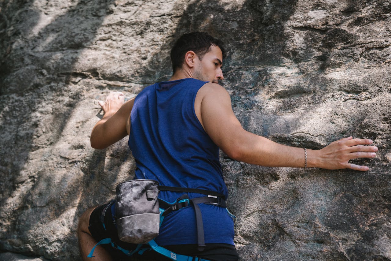 man climbing | man climbing