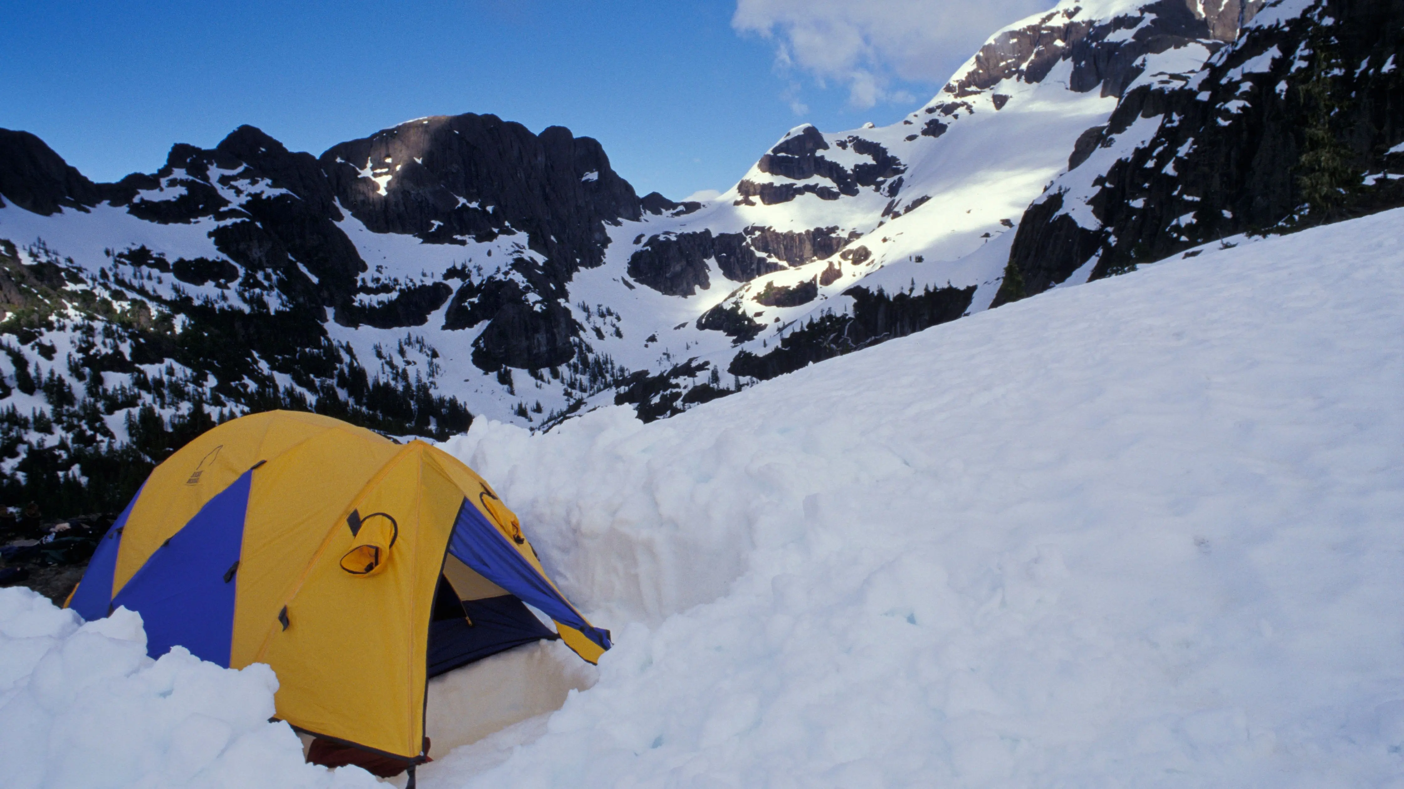 Winter Camping | Camping in the Snow