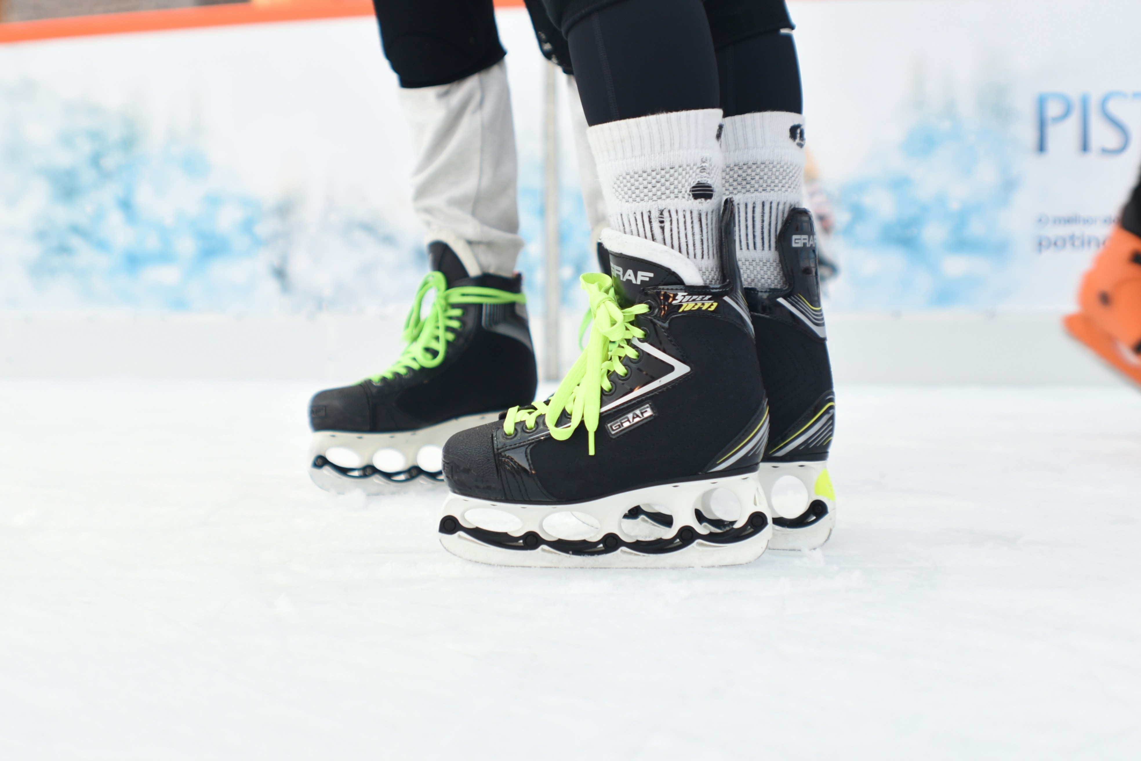 Embrace the Winter Beauty: Snowshoe Rentals in Las Vegas! | 
Trade the desert heat for crisp mountain air! With Mount Charleston just a short drive away, Las Vegas offers incredible opportunities for winter recreation. Geer Garage provides easy and affordable snowshoe rentals in Las Vegas, so you can effortlessly explore the serene, snow-covered landscapes.