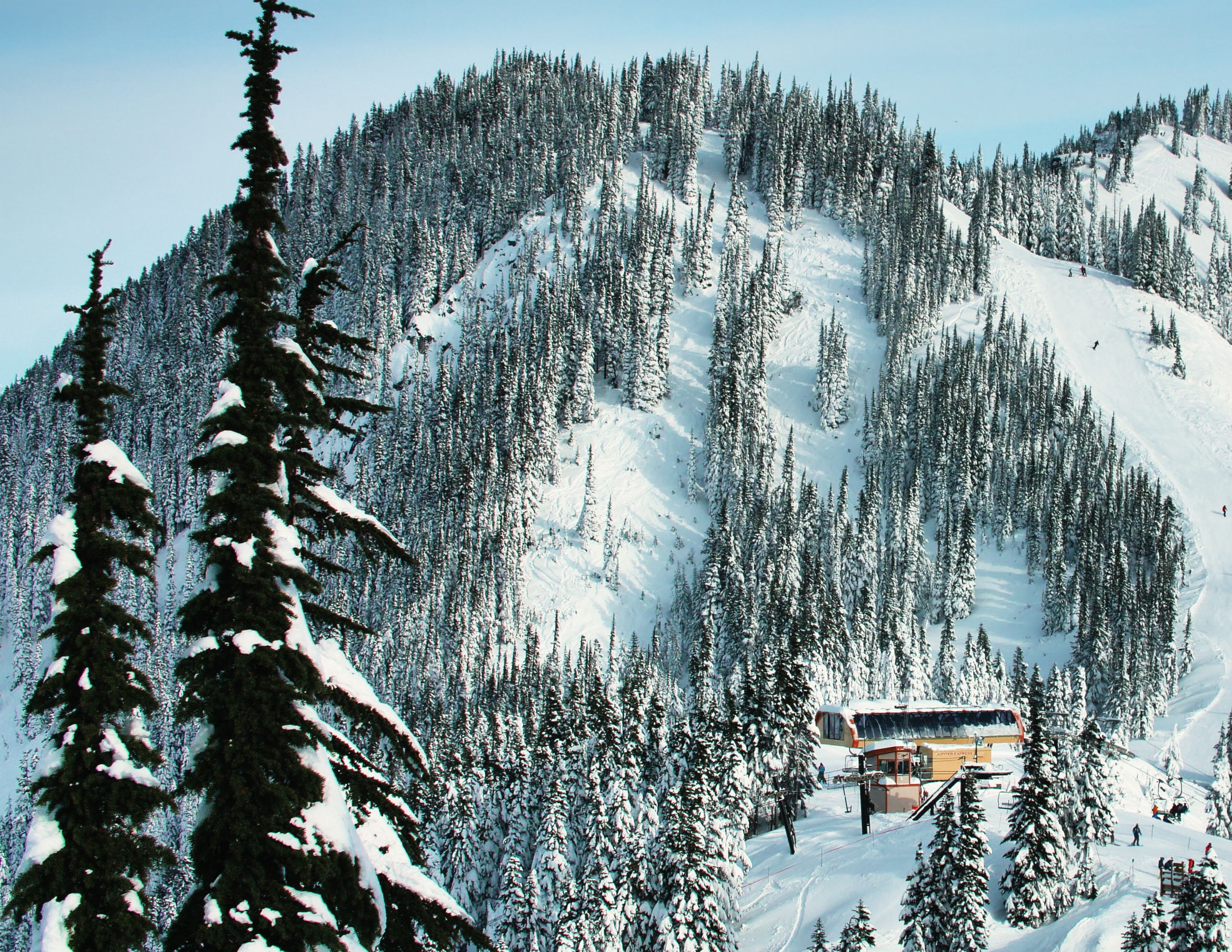 Snowshoeing at Stevens Pass