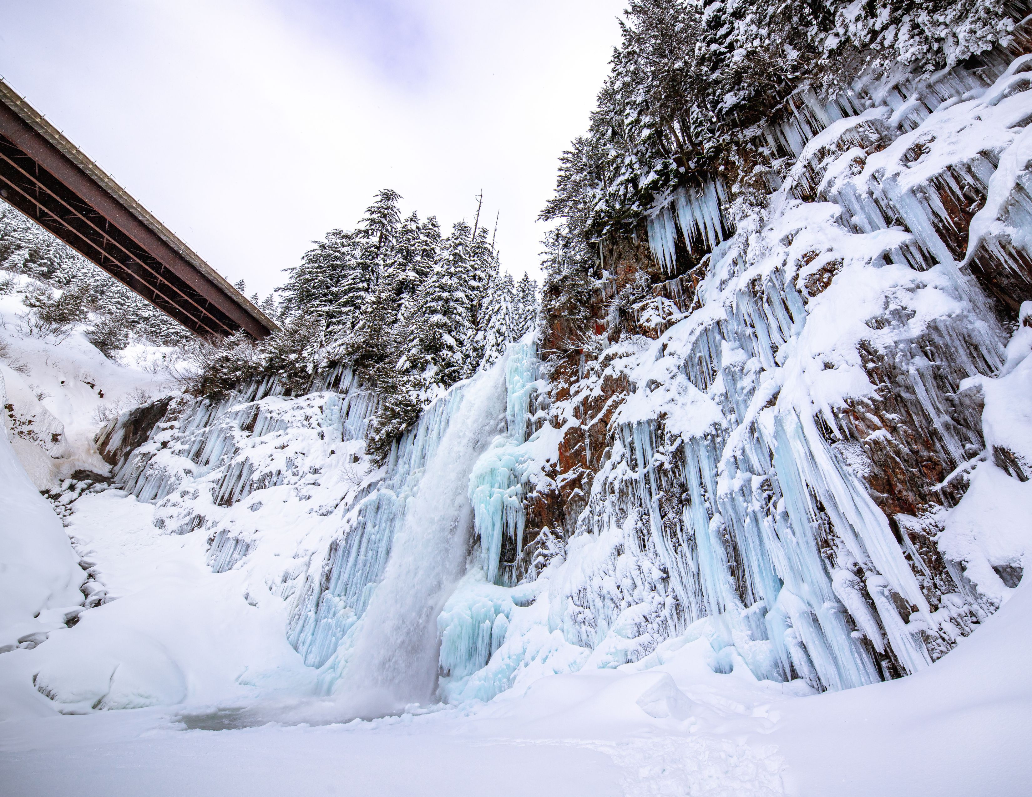 Winter Franklin Falls Hiking Trail in Washington