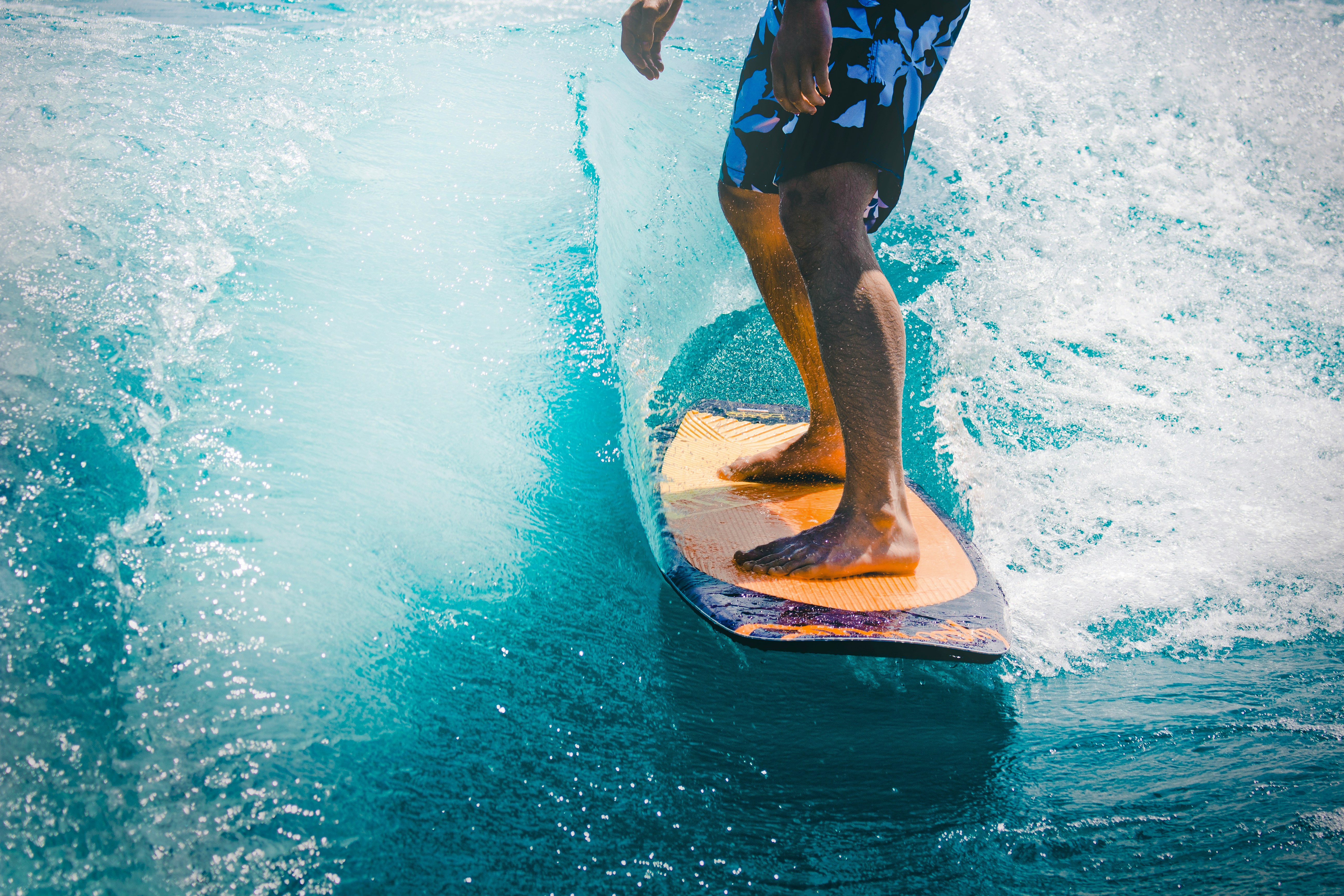 Surfing in Palm Spring | surfing Palm Springs, Palm Springs surf club, wave pool surfing, desert surfing, learn to surf Palm Springs, advanced surf waves, surf lessons Palm Springs, artificial waves, Coachella Valley surfing, surf park Palm Springs