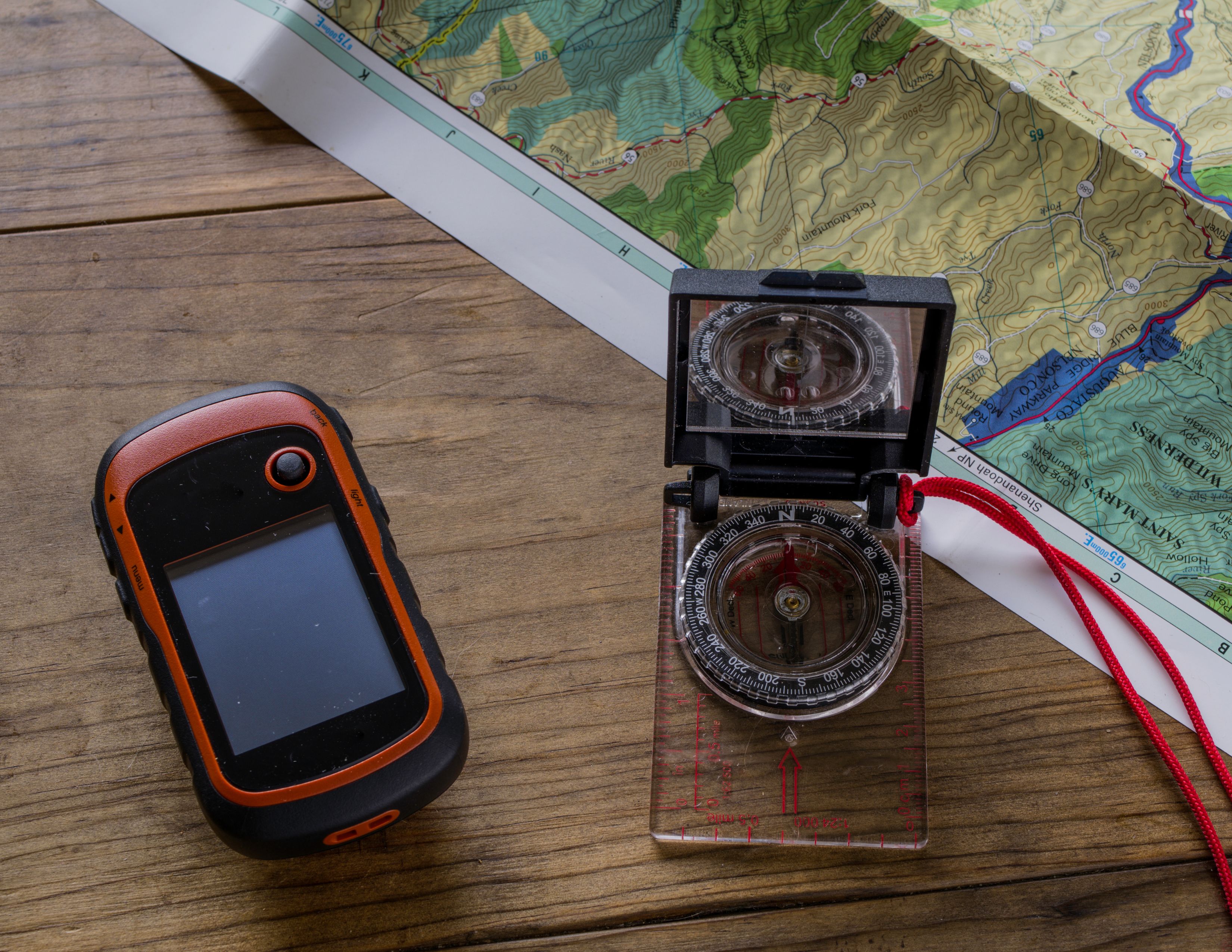 Navigation tools for hiking