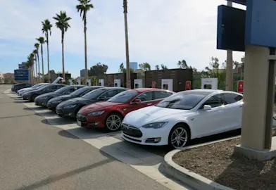 EV Market Normalization: Multi-OEM Fast Charging