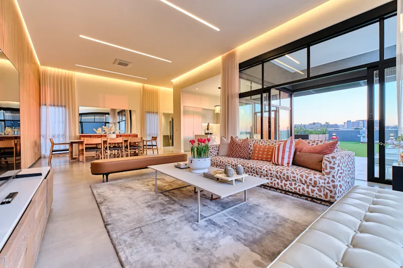 The-Emerald-Penthouse-Banner-1900x760