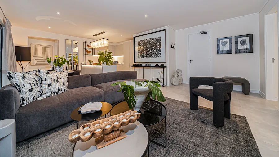 Apartments 0000s 0014 DIV 0215