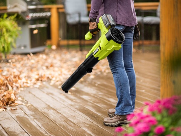 Ryobi battery charger for deals leaf blower