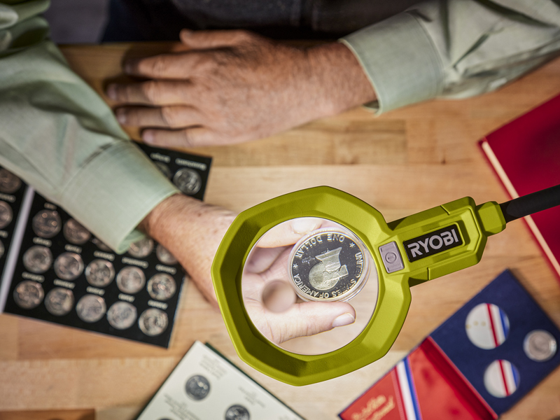 Product Features Image for 18V ONE+ MAGNIFYING LED CLAMP LIGHT.