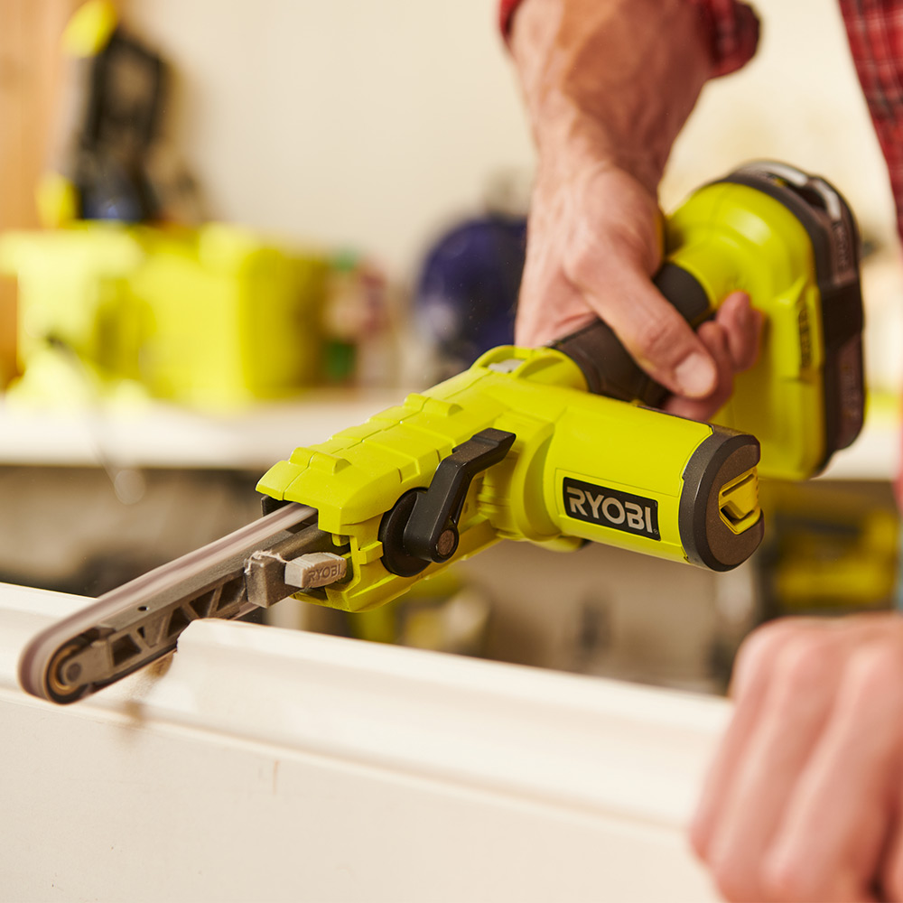 Product Features Image for 18V ONE+ 1/2" X 18" BELT SANDER.