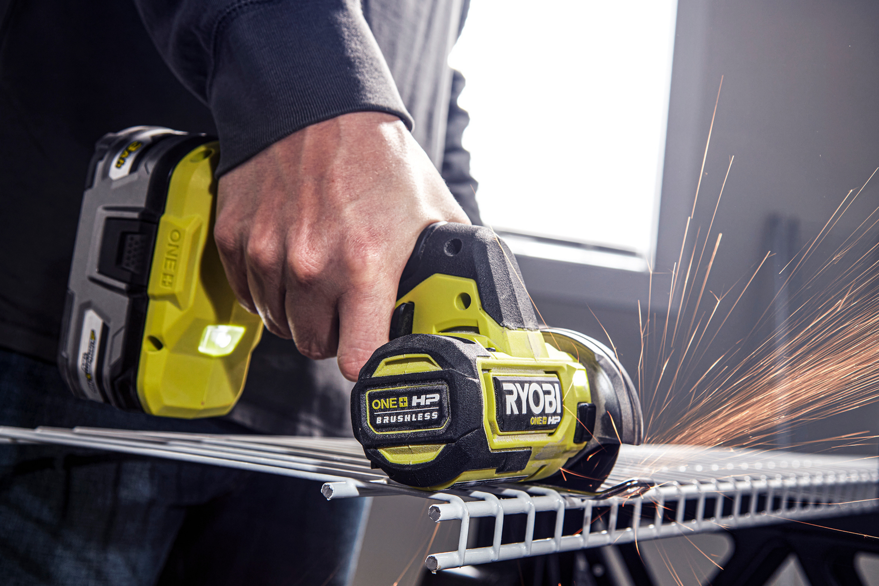 Product Features Image for 18V ONE+ HP BRUSHLESS CORDLESS COMPACT 3" CUT-OFF TOOL KIT.