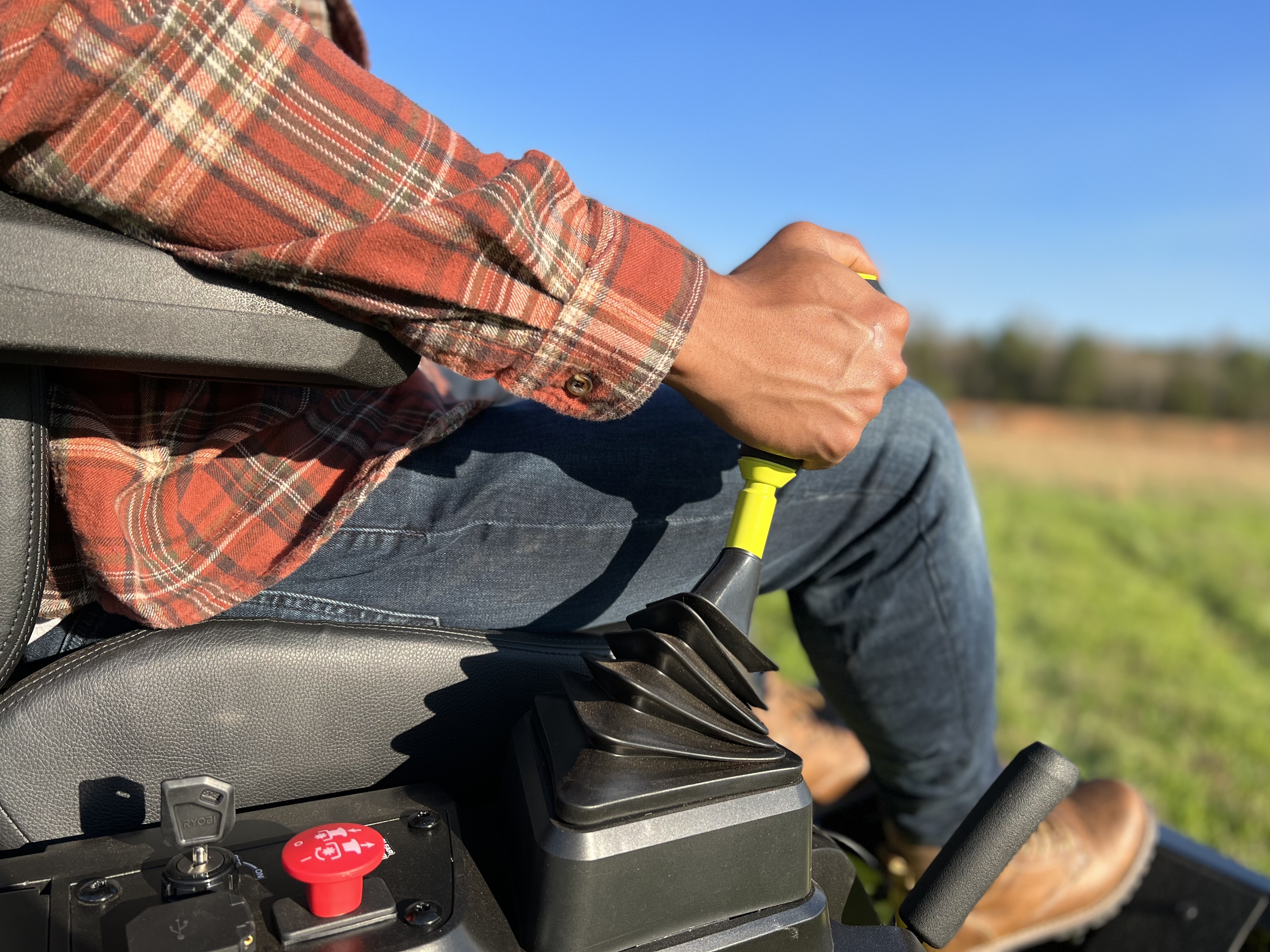 Product Features Image for 80V HP BRUSHLESS 54" LITHIUM ELECTRIC ZERO TURN RIDING MOWER.