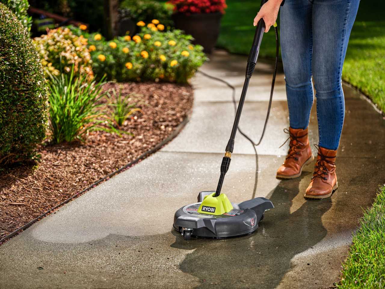 Product Features Image for 12" SURFACE CLEANER FOR ELECTRIC PRESSURE WASHERS.