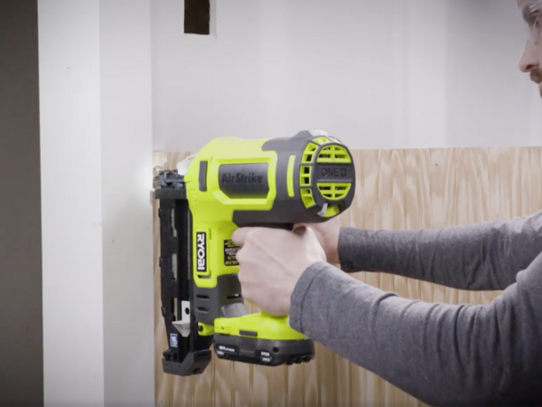 Product Features Image for 18V ONE+ AIRSTRIKE 16GA STRAIGHT FINISH NAILER.