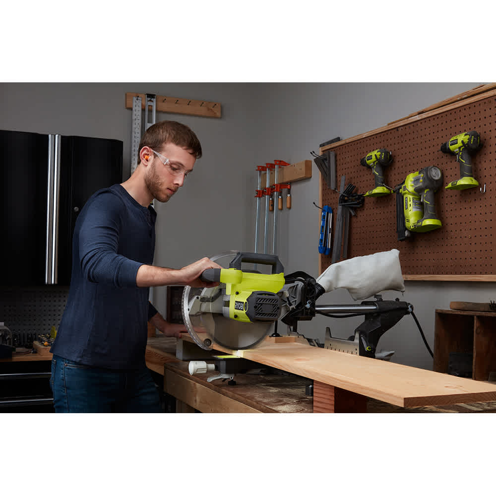 Product Features Image for 10 IN. SLIDING COMPOUND MITRE SAW.