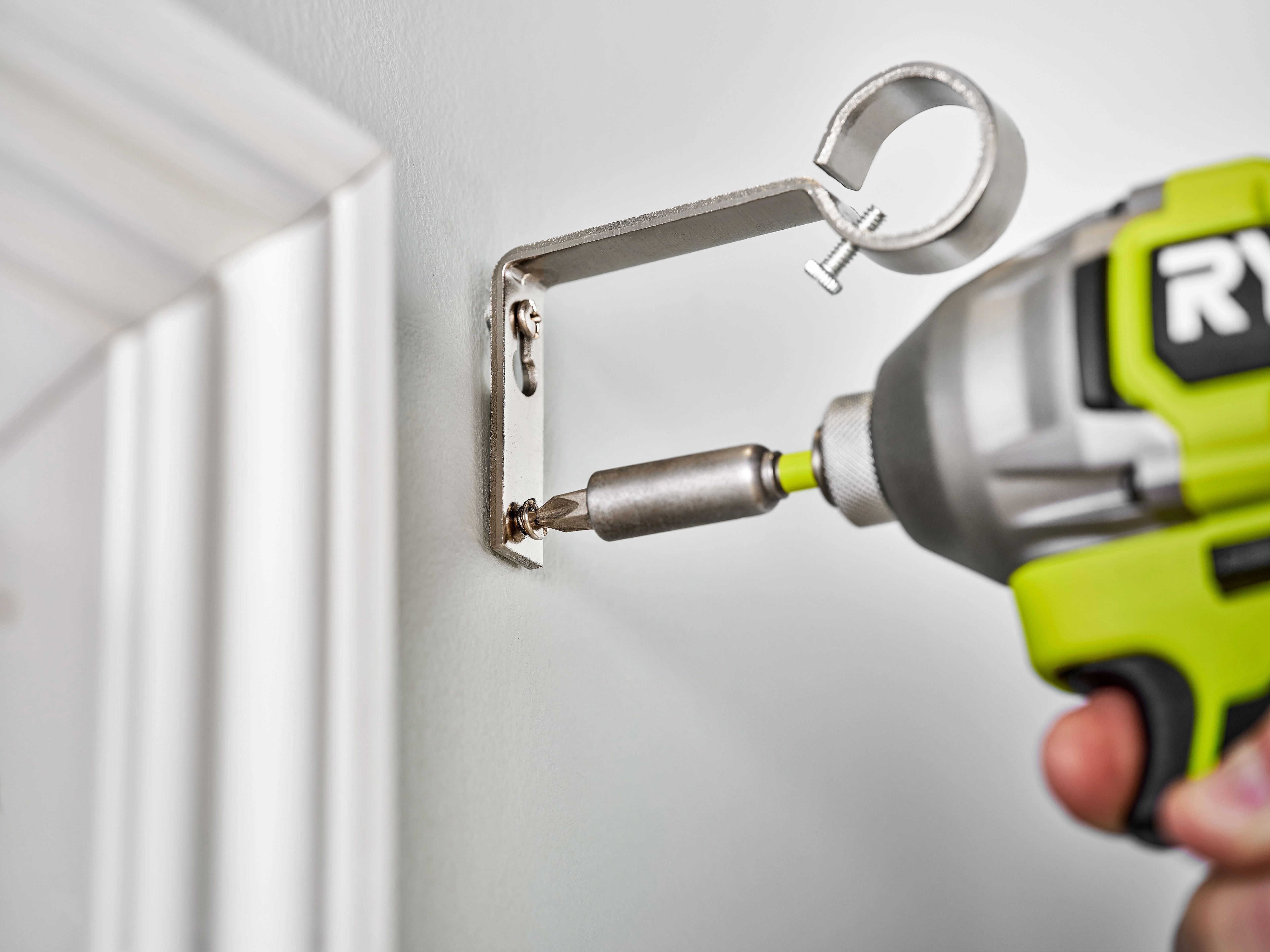 Product Features Image for 5 PC. 1” DIAMOND GRIT IMPACT DRIVE BITS.