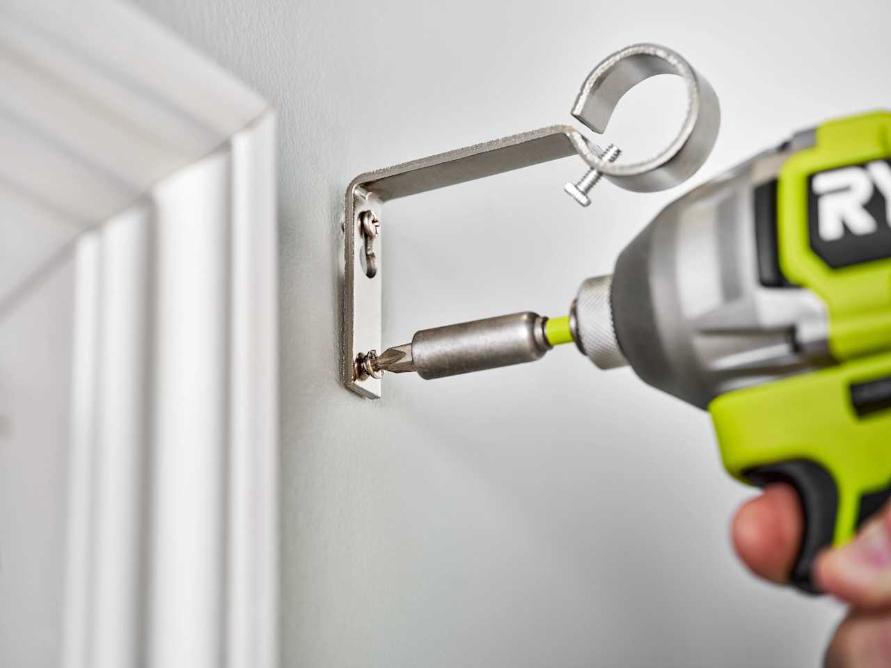 Product Features Image for 5 PC. 1” DIAMOND GRIT IMPACT DRIVE BITS.