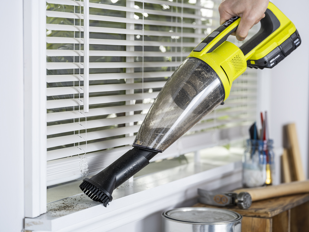 Product Features Image for 18V ONE+ PERFORMANCE HAND VACUUM.