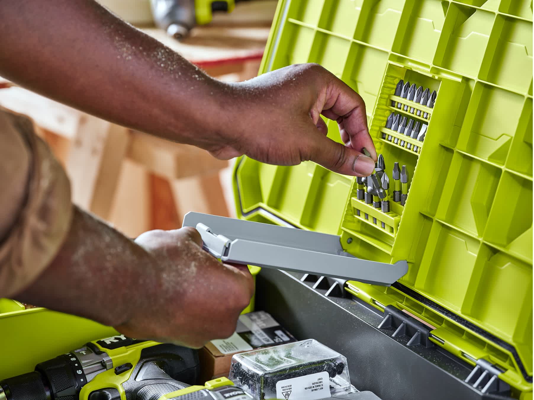 Product Features Image for LINK STORAGE ROLLING TOOL BOX.